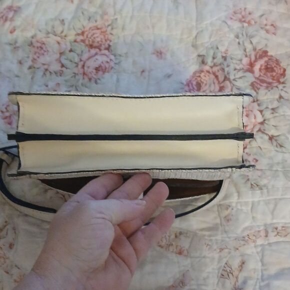 Patricia Nash  - Picture 4 of 11